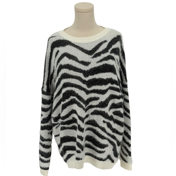 Time and Tru White & Black Pullover Eyelash Sweater w/ Zebra Print (Size XXL) - Picture 1 of 4